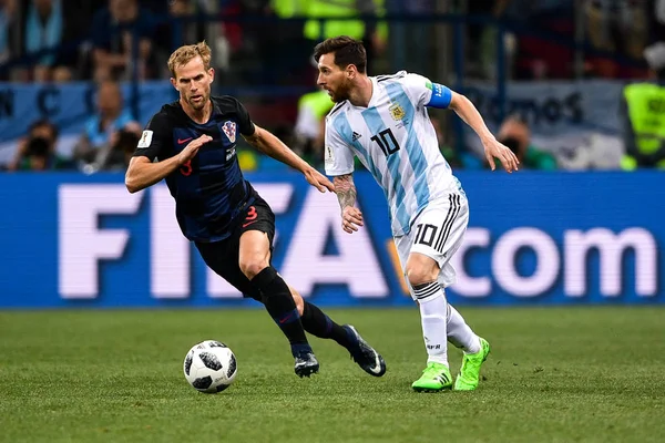 Lionel Messi Argentina Certo Desafia Ivan Strinic Croácia Seu Jogo — Fotografia de Stock