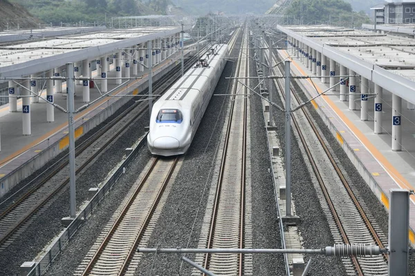 Crh China Railway Höghastighetståg Bullet Train Körs Del Chongqingcguizhou Höghastighetståg — Stockfoto