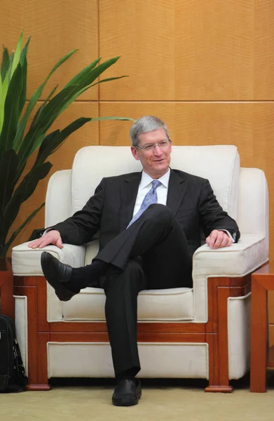 苹果公司 Ceo Tim Cook 出席2012年3月27日在中国北京举行的商务部会议 — 图库照片