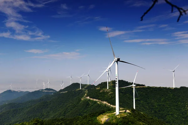 Rüzgar Türbinleri Temmuz 2017 Çin Zhejiang Eyaletinin Doğusundaki Dinghai Ilçesindeki — Stok fotoğraf