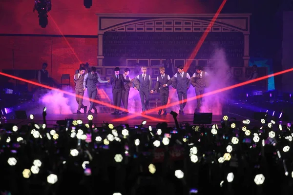 Membros Grupo Masculino Sul Coreano Exo Apresentam Durante Concerto Elyxion — Fotografia de Stock