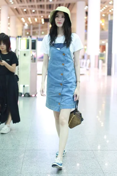 Kinesiska Modell Han Sui Avbildas Beijing Capital International Airport Beijing — Stockfoto