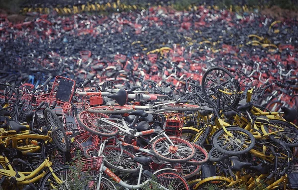 Kerékpárok Kínai Kerékpár Megosztási Szolgáltatások Mobike Narancs Ofo Sárga Van — Stock Fotó