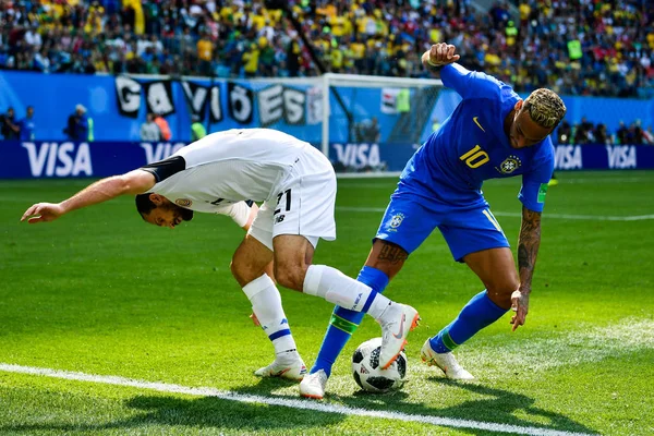 Neymar Direita Brasil Desafia Marco Urena Costa Rica Seu Jogo — Fotografia de Stock
