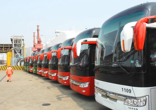 China Made Passenger Buses Shipped Abroad Lined Quay Port Lianyungang — Stock Photo, Image