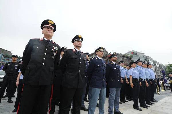 Police Officers China Italy Attend Ceremony Held Symbolically Mark Start — Stock Photo, Image