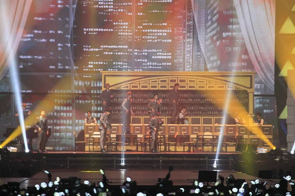 Miembros Del Grupo Chicos Surcoreanos Exo Actúan Durante Concierto Elyxion — Foto de Stock