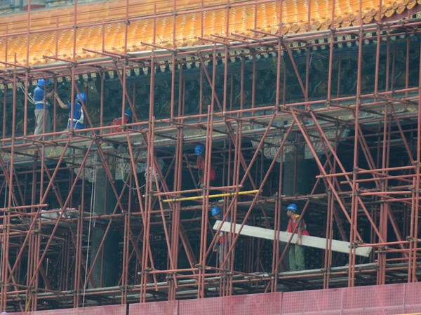 Chinese Workers Labor Renovation Site Tian Anmen Rostrum Beijing China — Stok fotoğraf