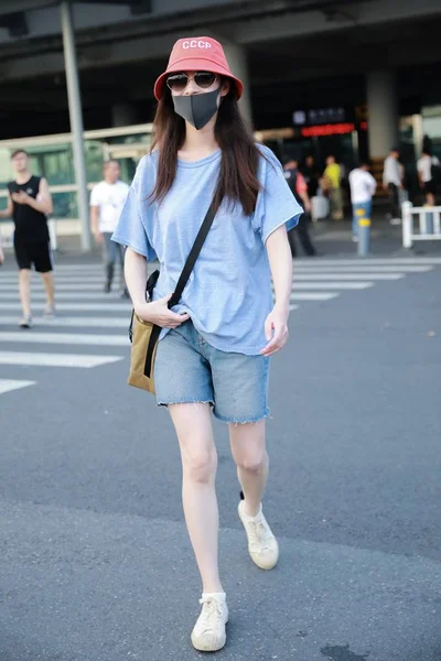 Chinese Actress Arrives Airport Shanghai China July 2018 — Stock fotografie