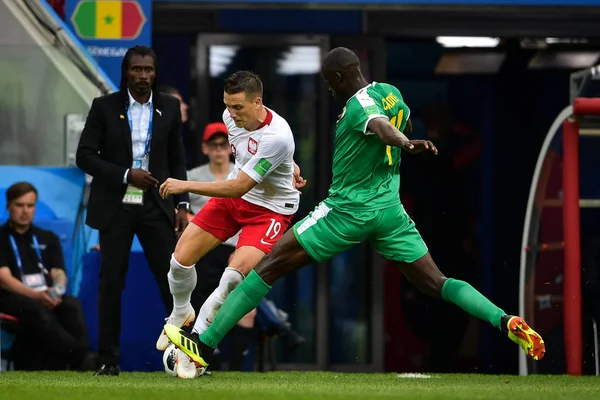 Cheikh Doye Senegal Certo Desafia Piotr Zielinski Polônia Seu Jogo — Fotografia de Stock