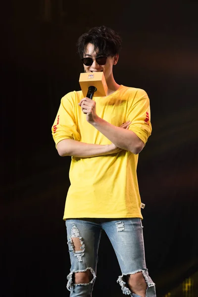 Cantor Chinês Huang Zitao Mais Conhecido Como Tao Participa Evento — Fotografia de Stock