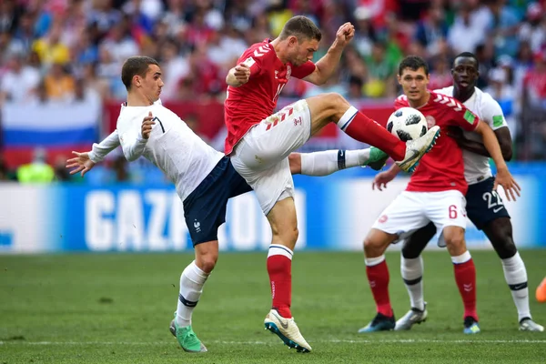2018 Fifa ワールド カップ モスクワ ロシア 2018 日中にグループ の試合でフランスの左 課題デンマーク — ストック写真