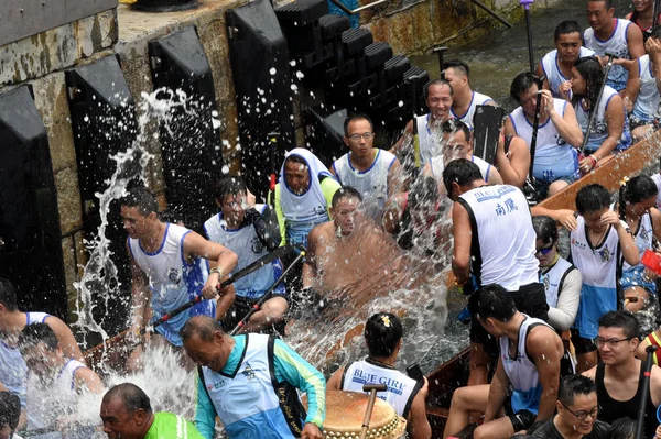 Uczestnicy Rywalizować Smocze Łodzie Odbędzie Okazji Dragon Boat Festival Znany — Zdjęcie stockowe