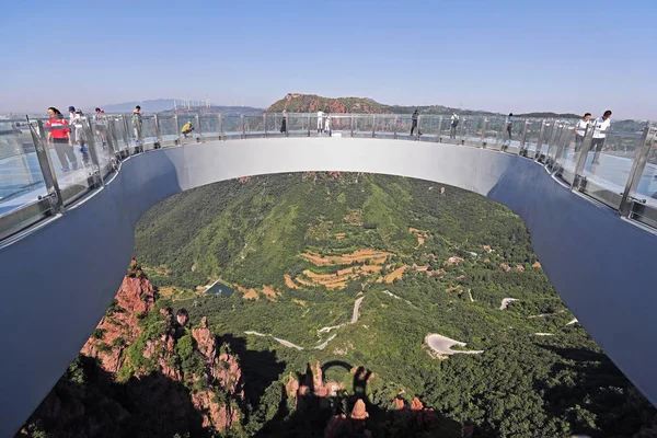 View Horseshoe Shaped Glass Walkway Cliff Fuxishan Tourism Resort Xinmi — Stock Photo, Image