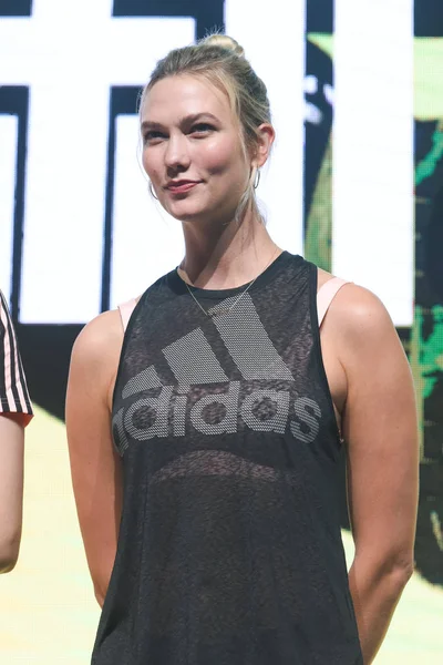 American Model Entrepreneur Karlie Kloss Attends Promotional Event Sportswear Brand — Stock fotografie