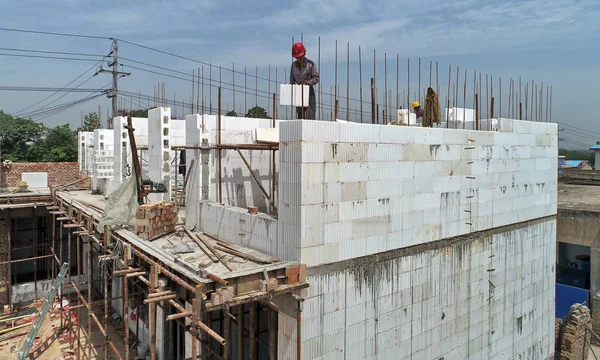 Chinesische Arbeiter Bauen Mit Expandiertem Polystyrol Eps Schaum Häuser Dorf — Stockfoto