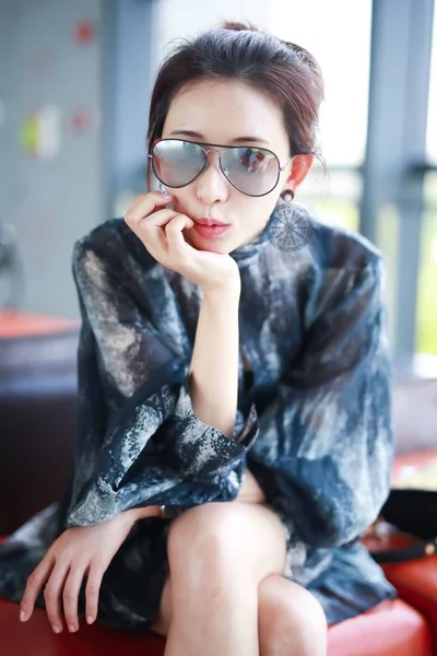 Tajwański Modelka Aktorka Lin Chi Ling Dociera Międzynarodowe Lotnisko Hongqiao — Zdjęcie stockowe