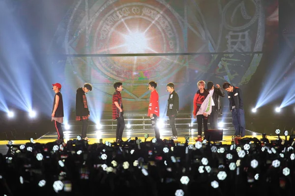 Miembros Del Grupo Chicos Surcoreanos Exo Actúan Durante Concierto Elyxion —  Fotos de Stock