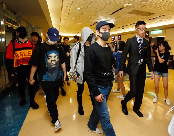 台湾出局 韩国男孩团体 Got7 成员于2018年6月15日抵达台湾台北桃园国际机场 — 图库照片