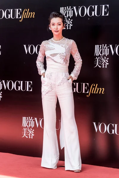 Haziran 2018 Shanghai China Vogue Film Için Kırmızı Halı Üzerinde — Stok fotoğraf