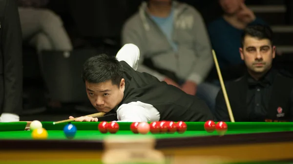 Ding Junhui Chine Joue Coup Feu Contre Michael Georgiou Angleterre — Photo