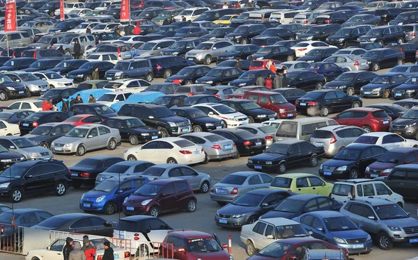 Vue Des Véhicules Sur Marché Automobile Occasion Dans Ville Dalian — Photo