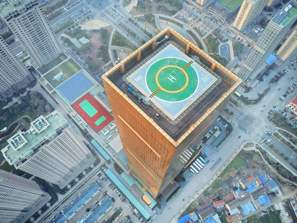 Vista Aérea Del Zhongyang Goldnugget Hotel Condado Hai Ciudad Nantong —  Fotos de Stock