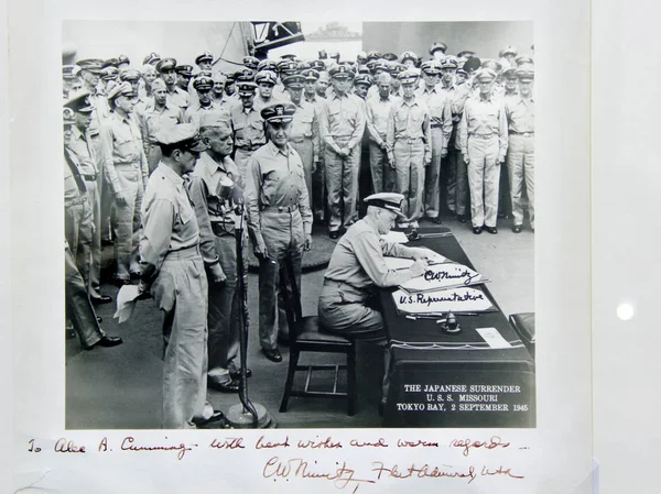 Egy Dedikált Fényképet Chester William Nimitz Ünnepség Második Világháború Végén — Stock Fotó