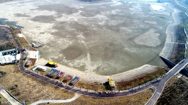 Widok Jezioro Changqing Dotkniętych Suszą Nan Mieście Wschód Chiny Prowincja — Zdjęcie stockowe