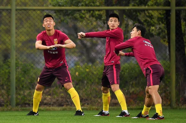 Hráči Čínské Národní Fotbalové Reprezentace Zúčastnit Tréninku Před Semifinálový Zápas — Stock fotografie