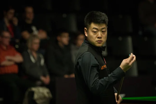 Liang Wenbo Chinach Uważa Strzał Tom Ford Anglii Meczu Pierwszej — Zdjęcie stockowe