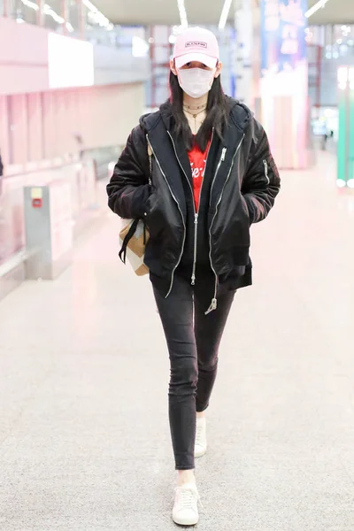 Modelo Chinês Mengyao Mais Conhecido Como Ming Retratado Aeroporto Internacional — Fotografia de Stock