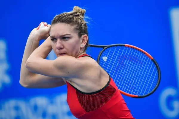 Simona Halep Rumäniens Returnerar Ett Skott Till Nicole Gibbs Förenta — Stockfoto