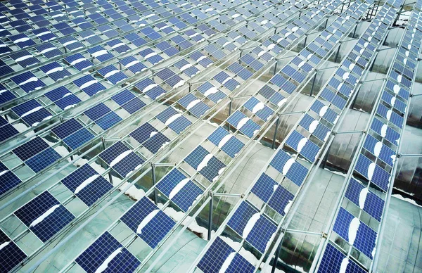 2018 日中国東部の江蘇省南通市に南通の最初太陽光発電農業温室効果の空撮 — ストック写真