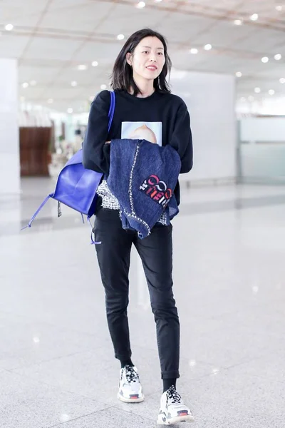 Modelul Chinez Liu Wen Ajunge Aeroportul Internațional Beijing Capital Din — Fotografie, imagine de stoc