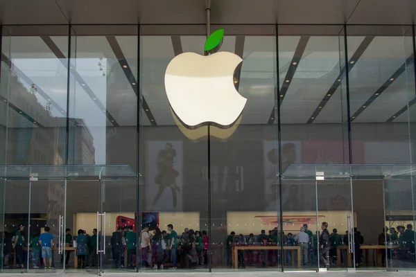 Vista Una Apple Store Con Hoja Del Logotipo Apple Inc —  Fotos de Stock