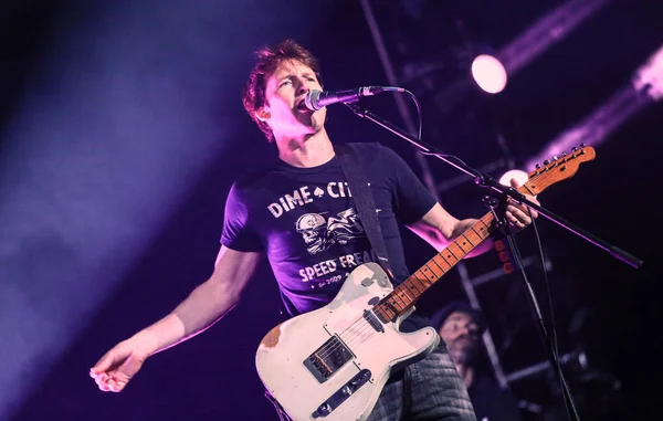 Britse Zanger James Blunt Presteert Tijdens Zijn Concert Shanghai China — Stockfoto