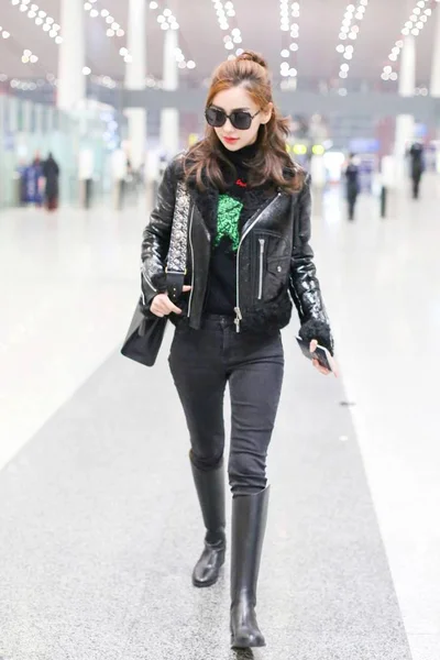Hong Kong Model Actrice Angelababy Afgebeeld Beijing Capital International Airport — Stockfoto