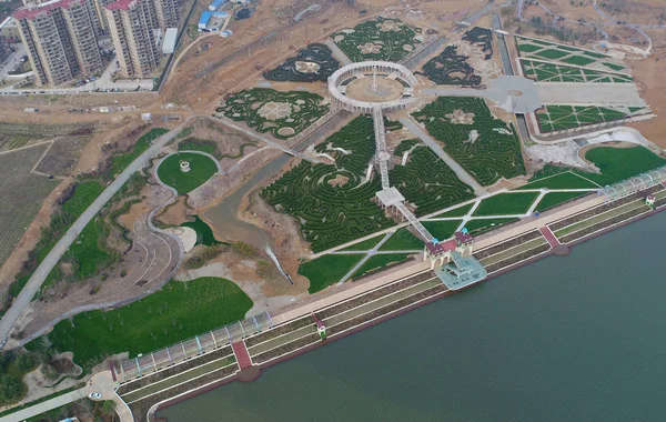 中国东部安徽省合肥市飞溪县正在建设的迷宫 建成后可能是世界上最大的对冲迷宫 — 图库照片