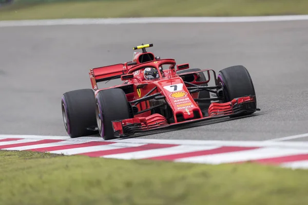 Piloto Finlandês Kimi Raikkonen Ferrari Dirige Seu Carro Durante Sessão — Fotografia de Stock