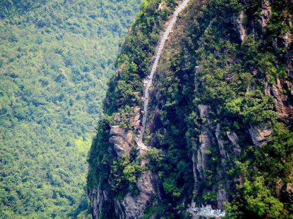 Vista Ponte Fundo Vidro Mais Alta Guangdong Construída Entre Falésias — Fotografia de Stock