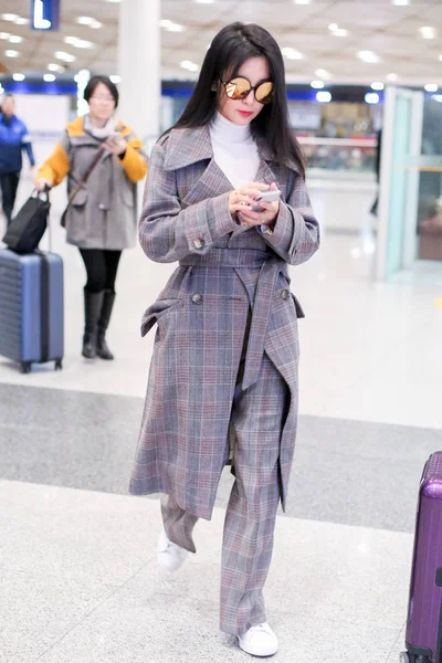 Chinese Actress Bingbing Pictured Beijing Capital International Airport Beijing China — Stock Photo, Image