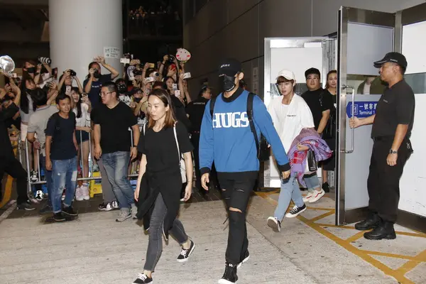 Members South Korean Boy Group Wanna One Arrive Hong Kong — Stock Photo, Image