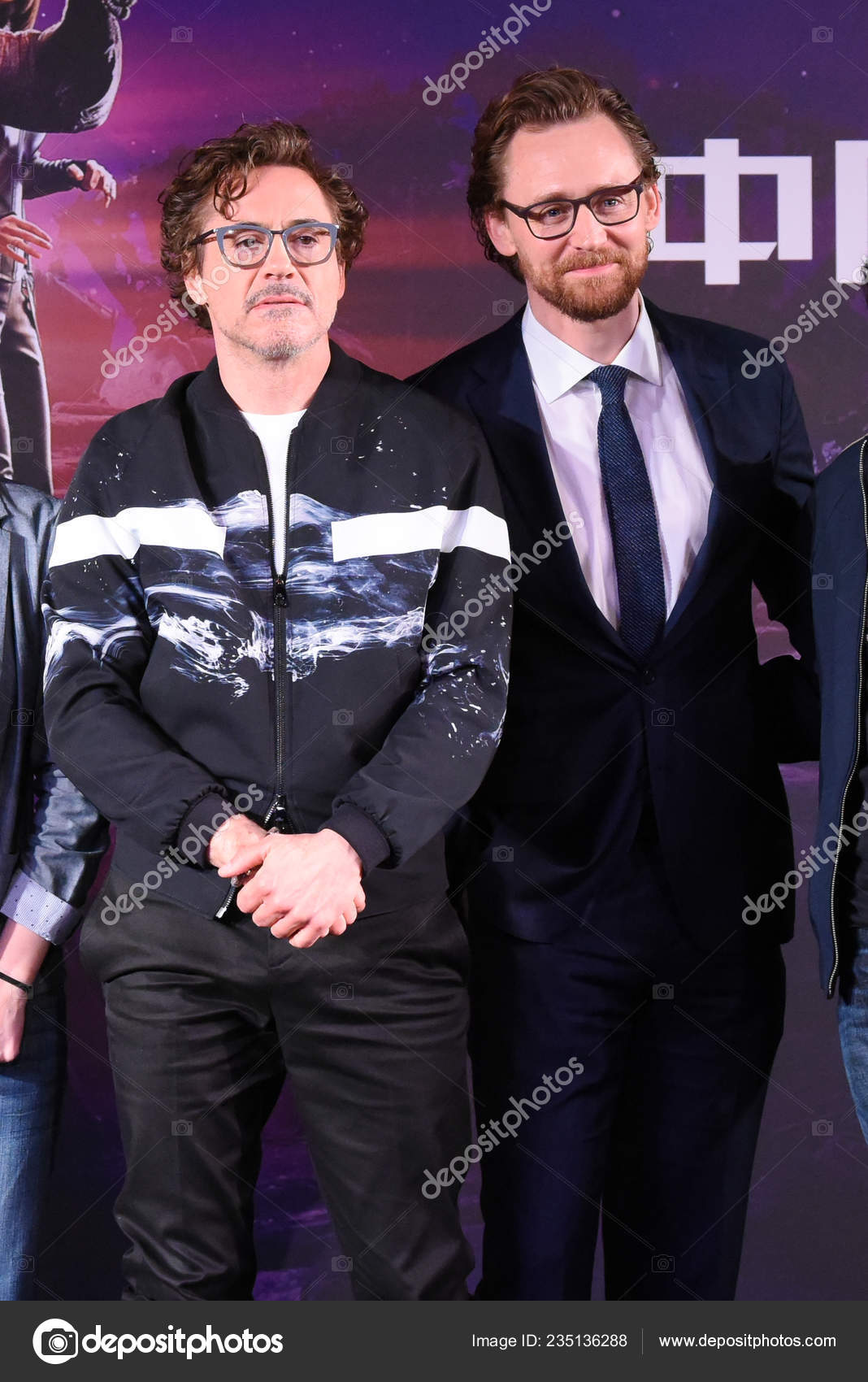 非常に良い)アベンジャーズ 4K UHD [4K ULTRA HD + Blu-ray] ロバート・ダウニーJr.: actor;  クリス・エヴァンス: actor; マーク・ラファロ: actor; クリス, image size:1068x1700