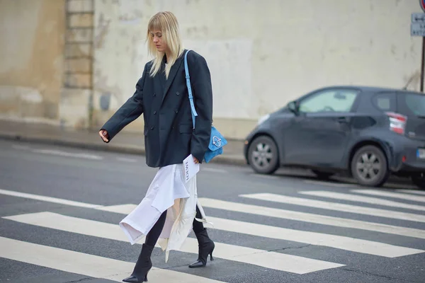 Paseos Peatonales Moda Por Calle Durante Semana Moda París Otoño — Foto de Stock