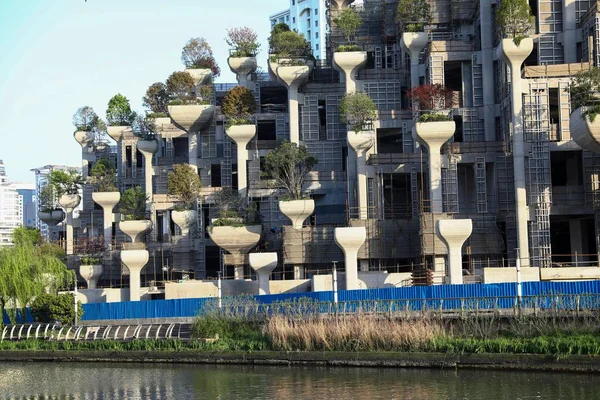 Étonnant Bâtiment Forme Jardins Suspendus Babylone Est Construction Shanghai Chine — Photo