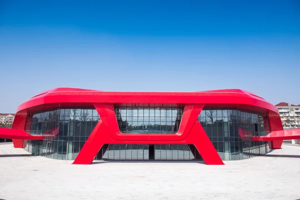 Μια Εξωτερική Άποψη Της Ferrari Κέντρο Στη Σαγκάη Της Κίνας — Φωτογραφία Αρχείου
