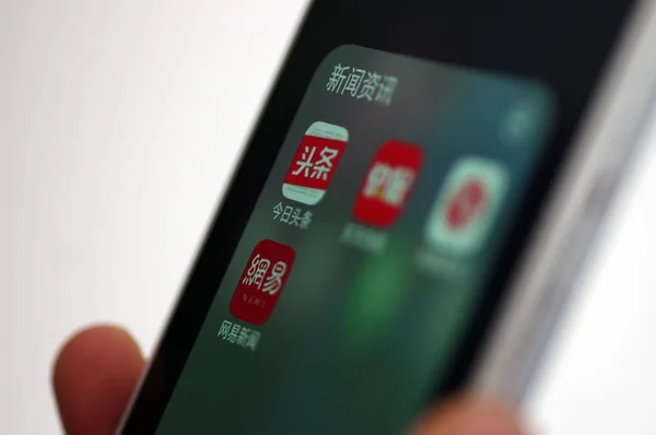 Chinese Mobile Phone User Looks Icons Mobile Apps Top Left — Stock Photo, Image