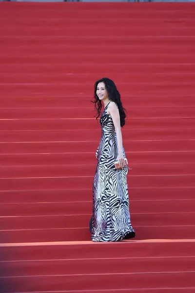 Hongkongin Laulaja Näyttelijä Karen Mok Saapuu Punaiselle Matolle Pekingin Kansainvälisen — kuvapankkivalokuva