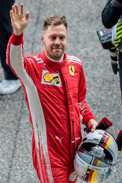 Alemão Sebastian Vettel Ferrari Reage Depois Vencer Pole Position Sessão — Fotografia de Stock